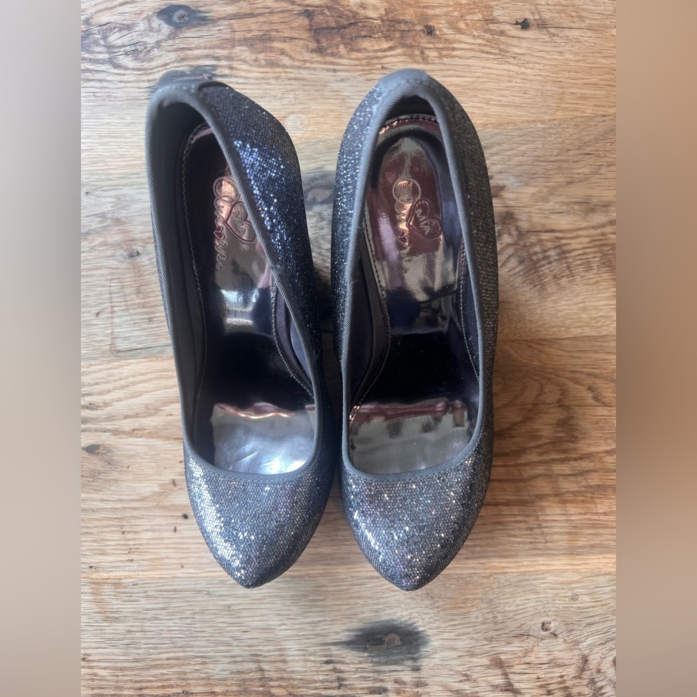 Mi Amore Sparkling Silver Wedges - Picture 5 of 5